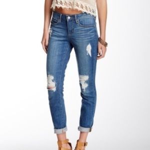 FINAL PRICE Articles of Soc distressed skinny jean